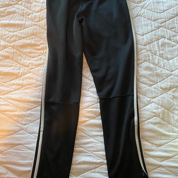 adidas Tiro track pant size 11/12 boys - Picture 3 of 6